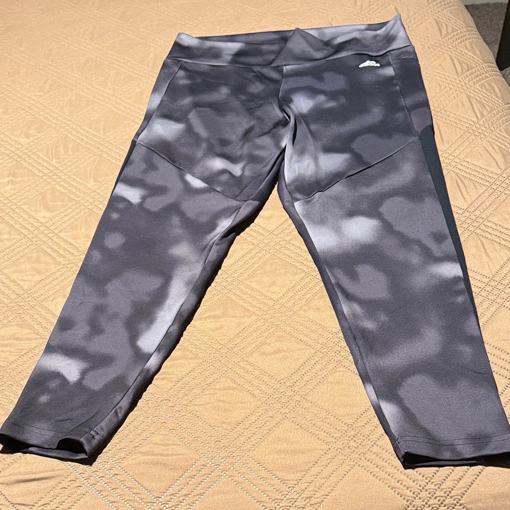 adidas Cloudy Gray Leggings